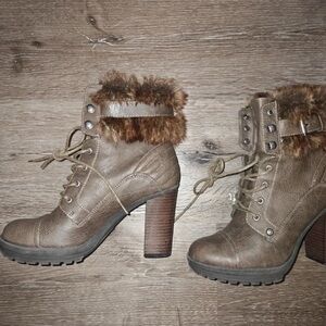 Guess Taupe Brown Lace-Up Faux-Fur Trim Heeled Ankle Boots